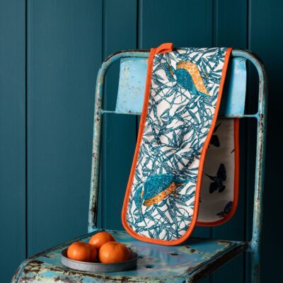 Kingfisher Oven Gloves by Cherith Harrison