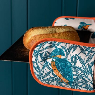 Kingfisher Oven Gloves by Cherith Harrison